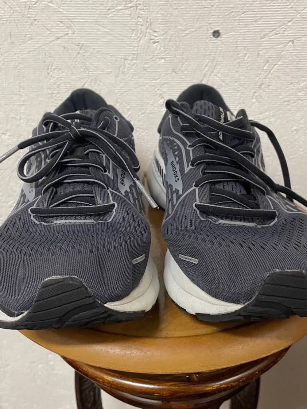 LIKE NEW Brooks Mens Adrenaline GTS 21 (2E Wide) Running Shoes Size 10.5 - Picture 3 of 6